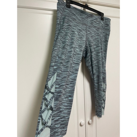 C9 Champion Womens Athletic Leggings Capri Size XXL Gray & Blue Stretch - Picture 1 of 5